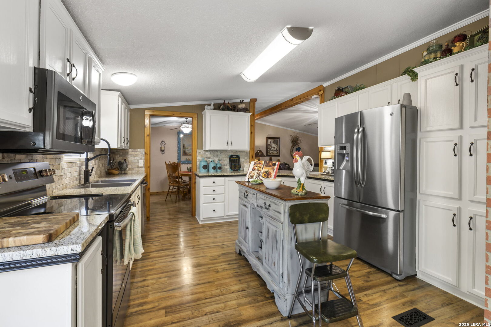 390 Galveston Street Bandera TX 78003
