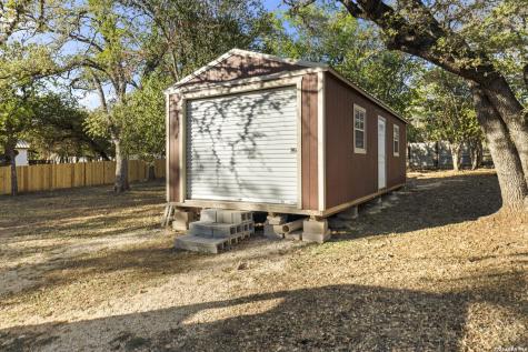 390 Galveston Street Bandera TX 78003