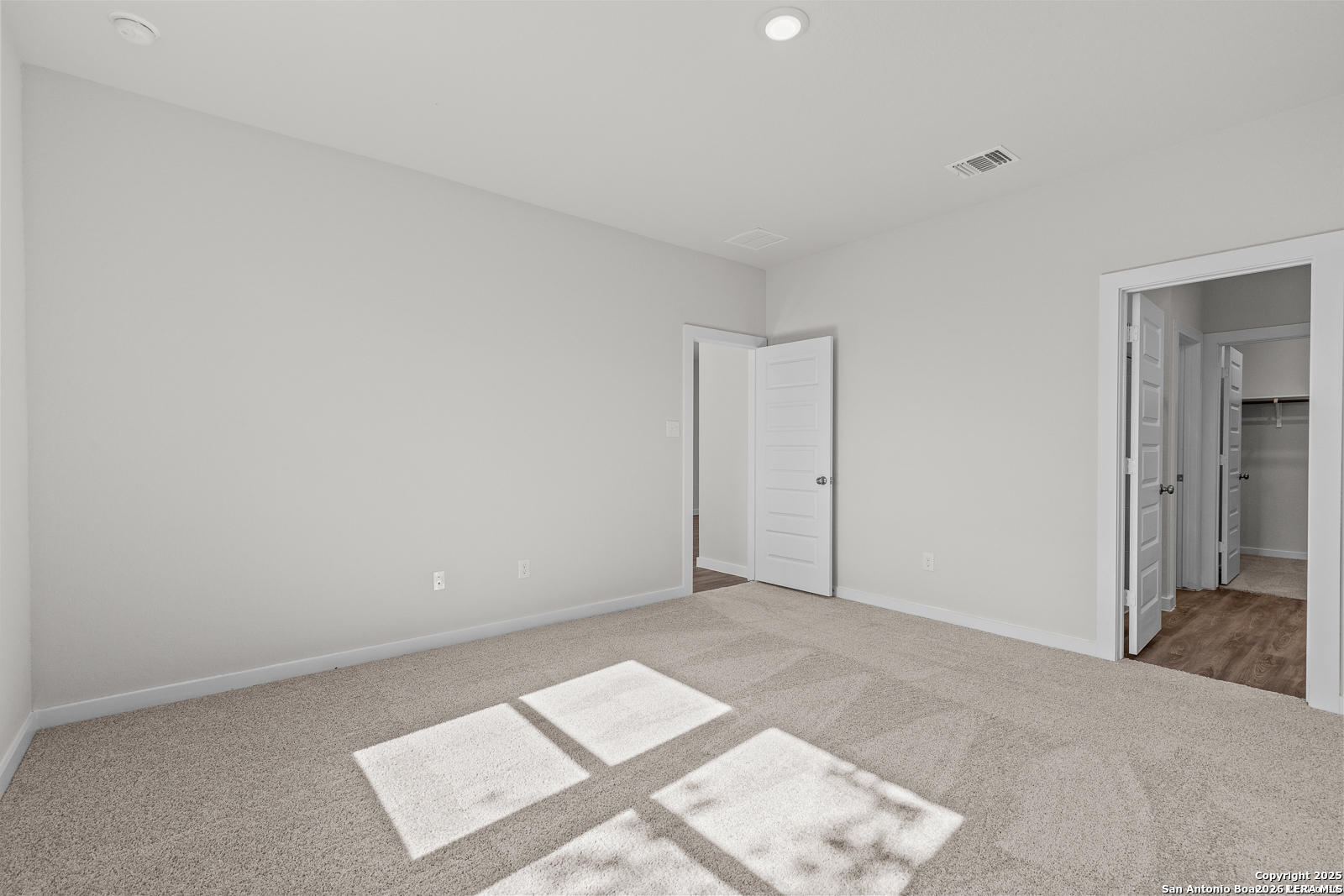 9967 Chavaneaux Landing San Antonio TX 78221