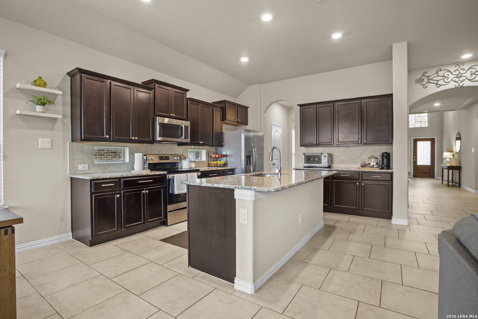 113 Fernwood Schertz TX 78108