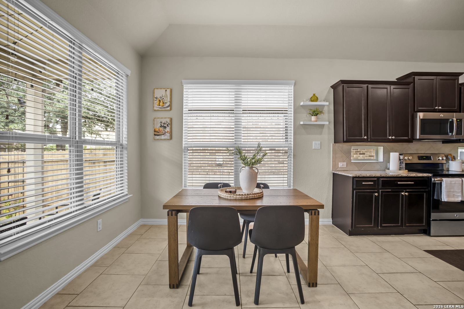 113 Fernwood Schertz TX 78108