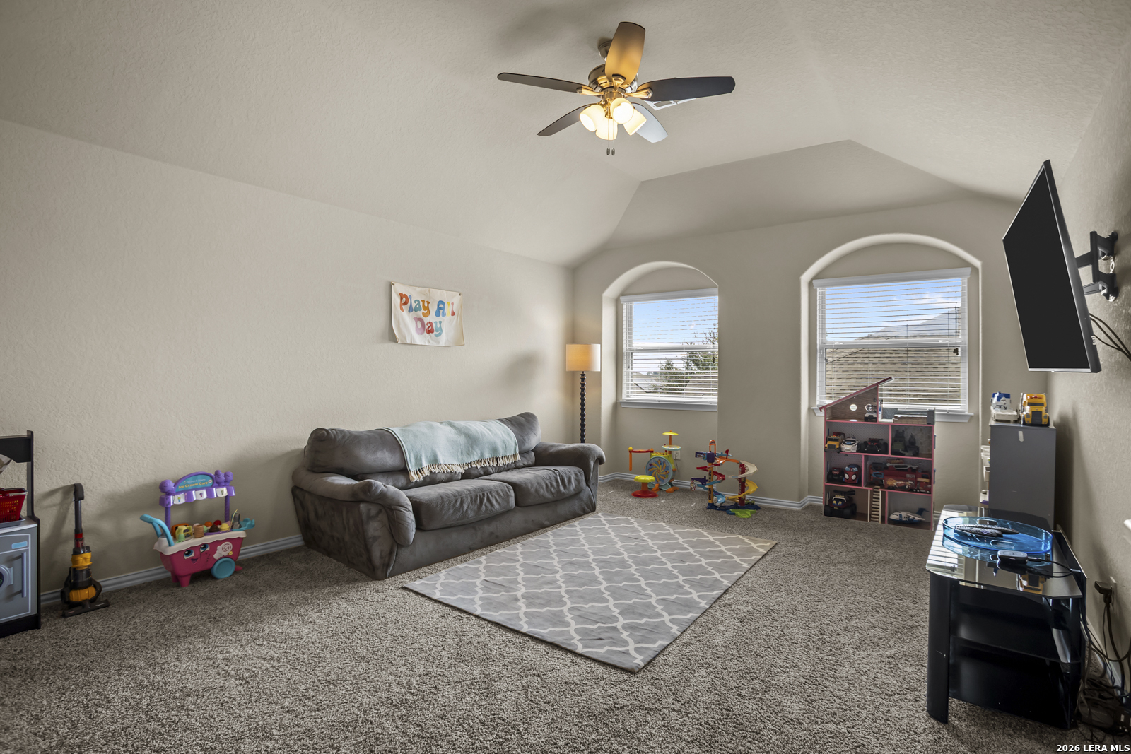 113 Fernwood Schertz TX 78108