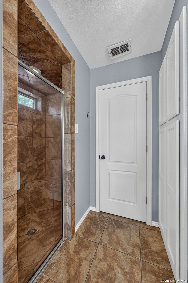 1380 Meadowlark Pleasanton TX 78064