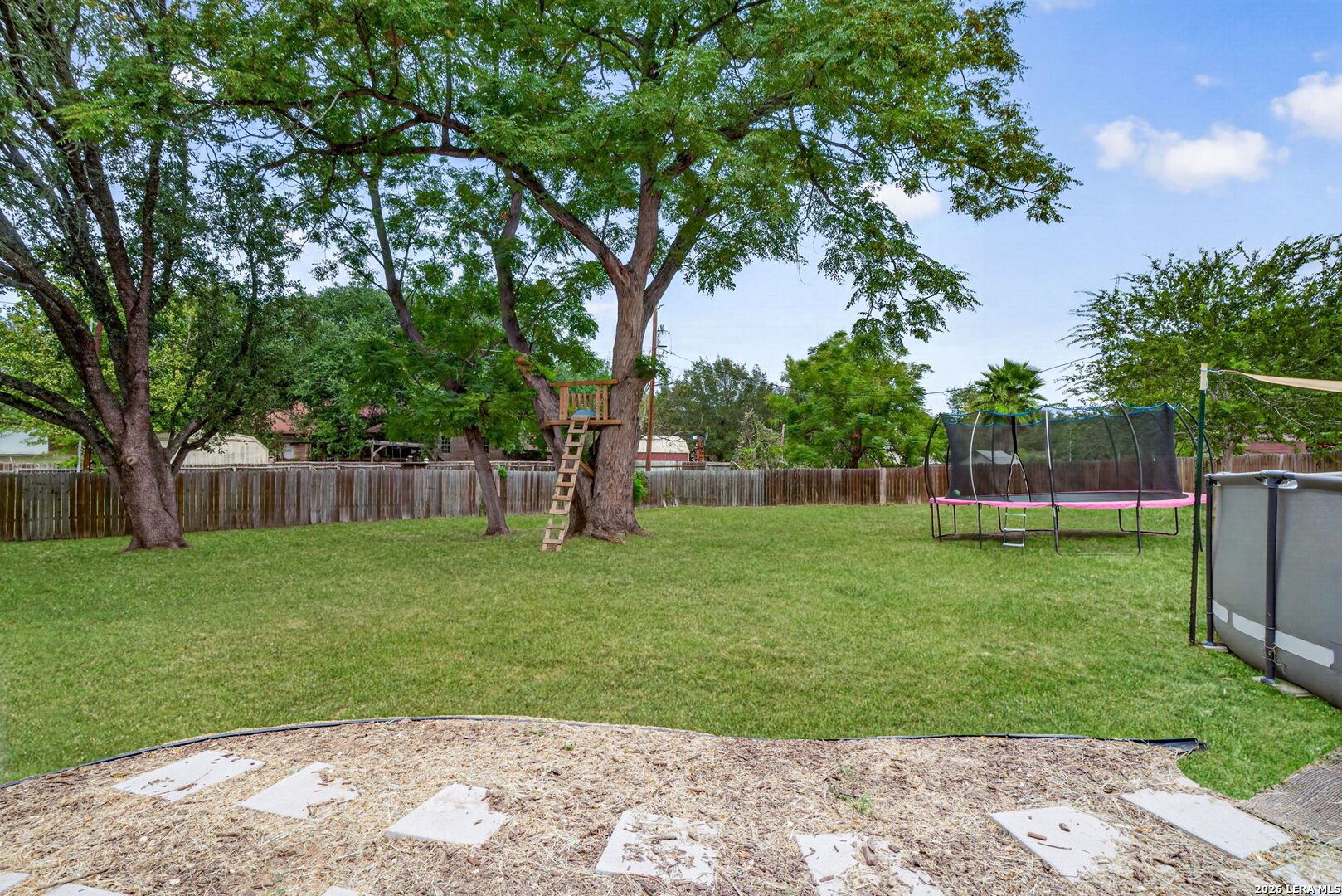 1380 Meadowlark Pleasanton TX 78064