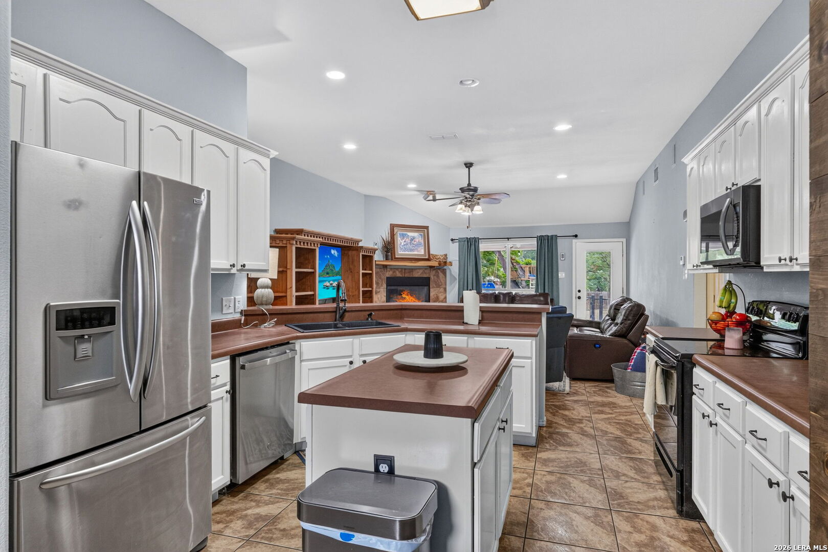 1380 Meadowlark Pleasanton TX 78064