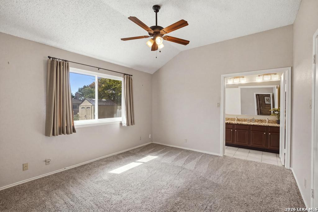 7808 Forest Path Live Oak TX 78233
