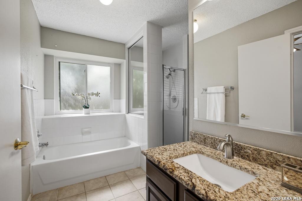7808 Forest Path Live Oak TX 78233