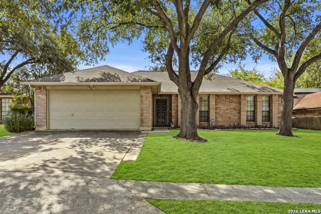 7808 Forest Path Live Oak TX 78233