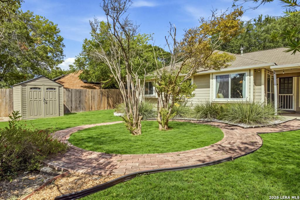 7808 Forest Path Live Oak TX 78233