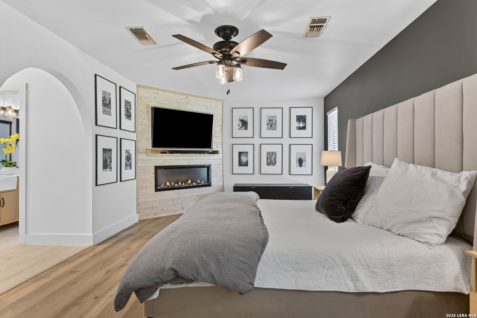 903 Silver Spruce San Antonio TX 78232