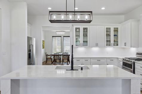 879 Latigo Boulevard Pipe Creek TX 78063