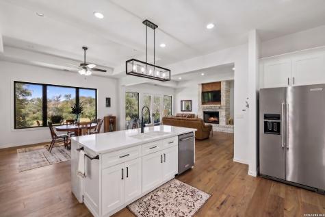 879 Latigo Boulevard Pipe Creek TX 78063