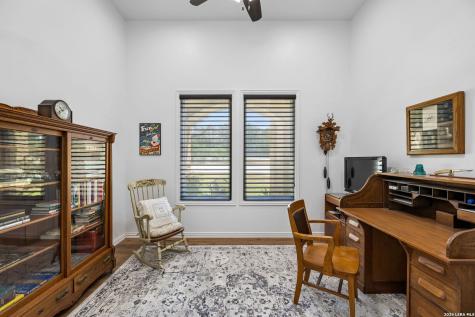 879 Latigo Boulevard Pipe Creek TX 78063