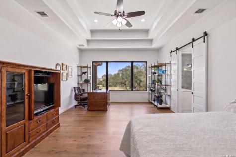 879 Latigo Boulevard Pipe Creek TX 78063