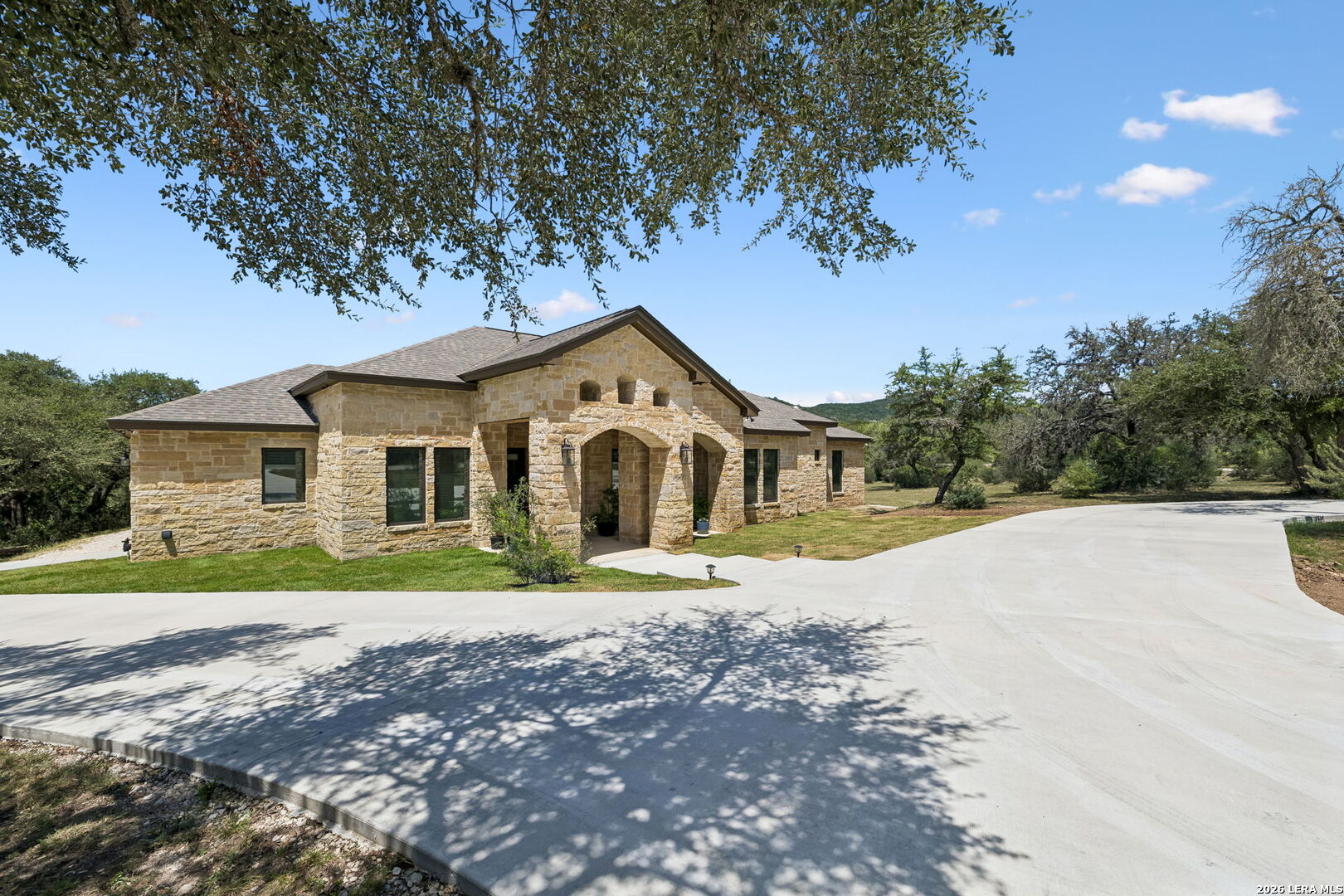 879 Latigo Boulevard Pipe Creek TX 78063