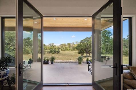 879 Latigo Boulevard Pipe Creek TX 78063