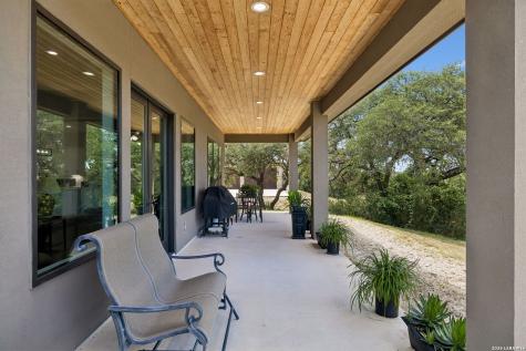 879 Latigo Boulevard Pipe Creek TX 78063