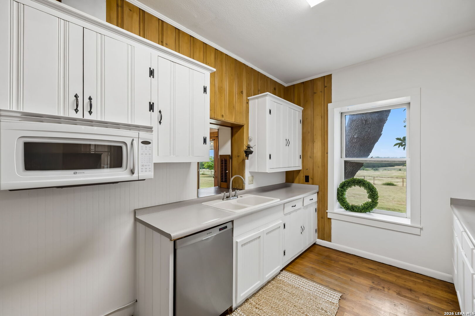 48 Holiday Road Comfort TX 78013