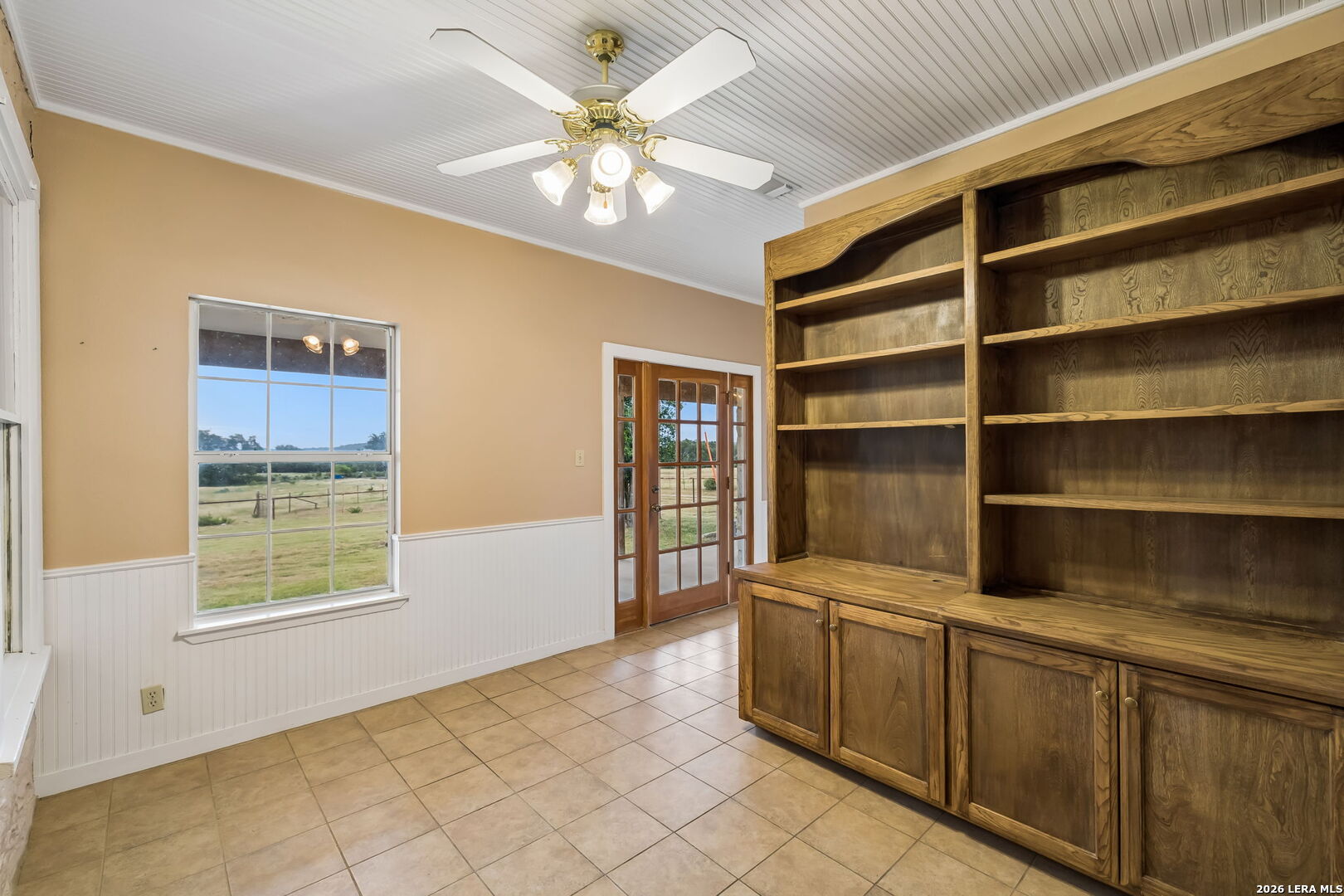 48 Holiday Road Comfort TX 78013