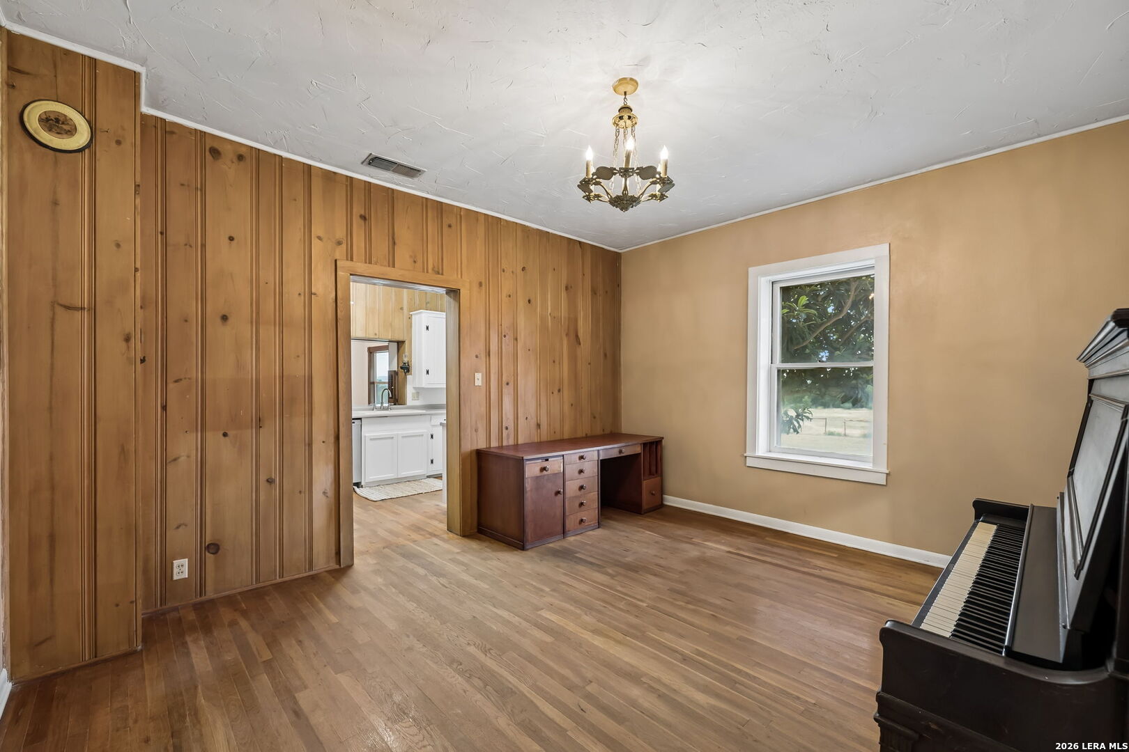 48 Holiday Road Comfort TX 78013