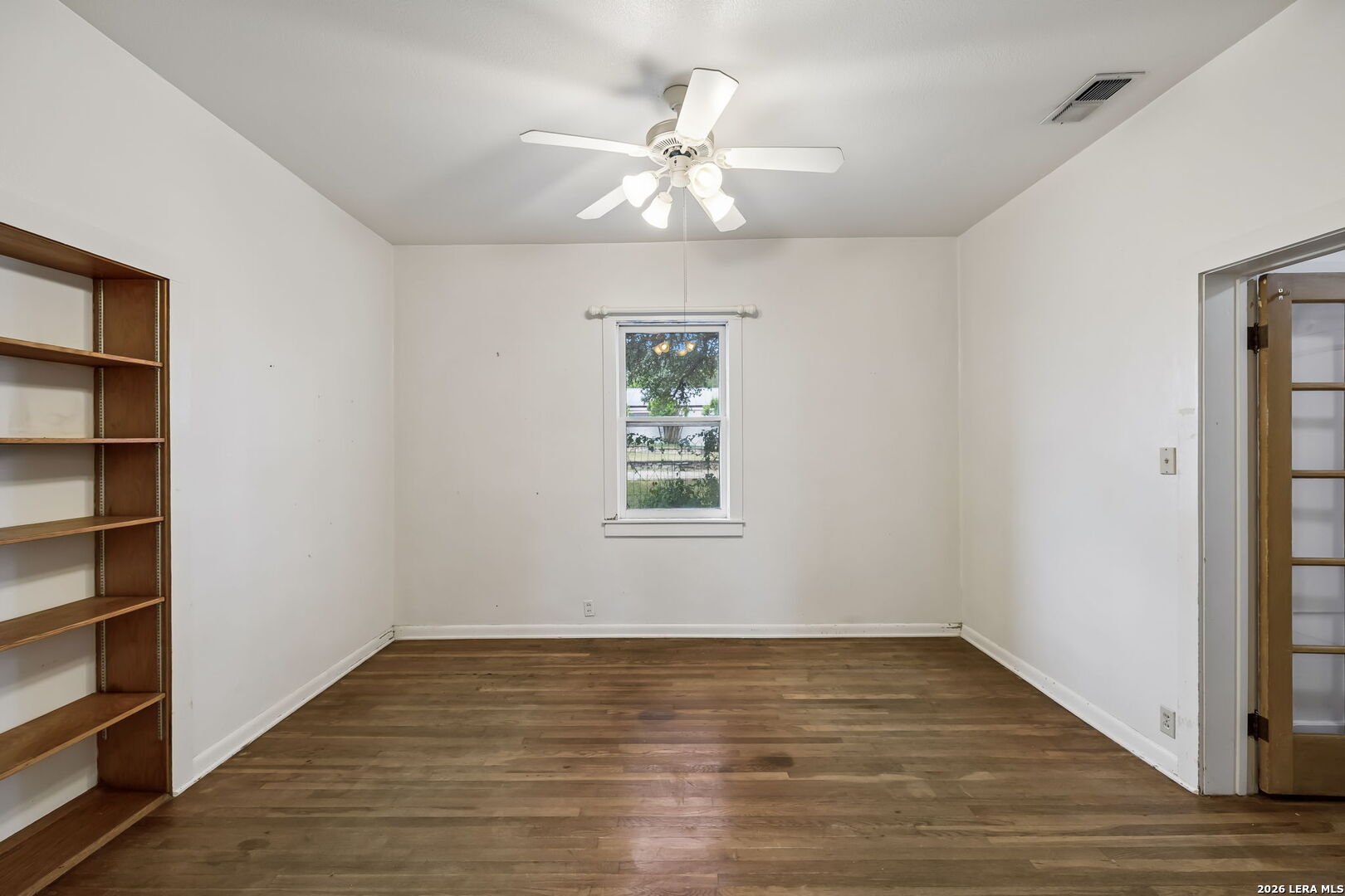 48 Holiday Road Comfort TX 78013