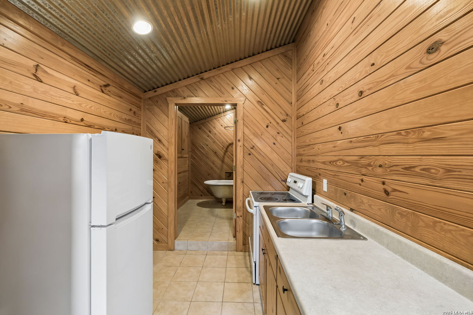 48 Holiday Road Comfort TX 78013