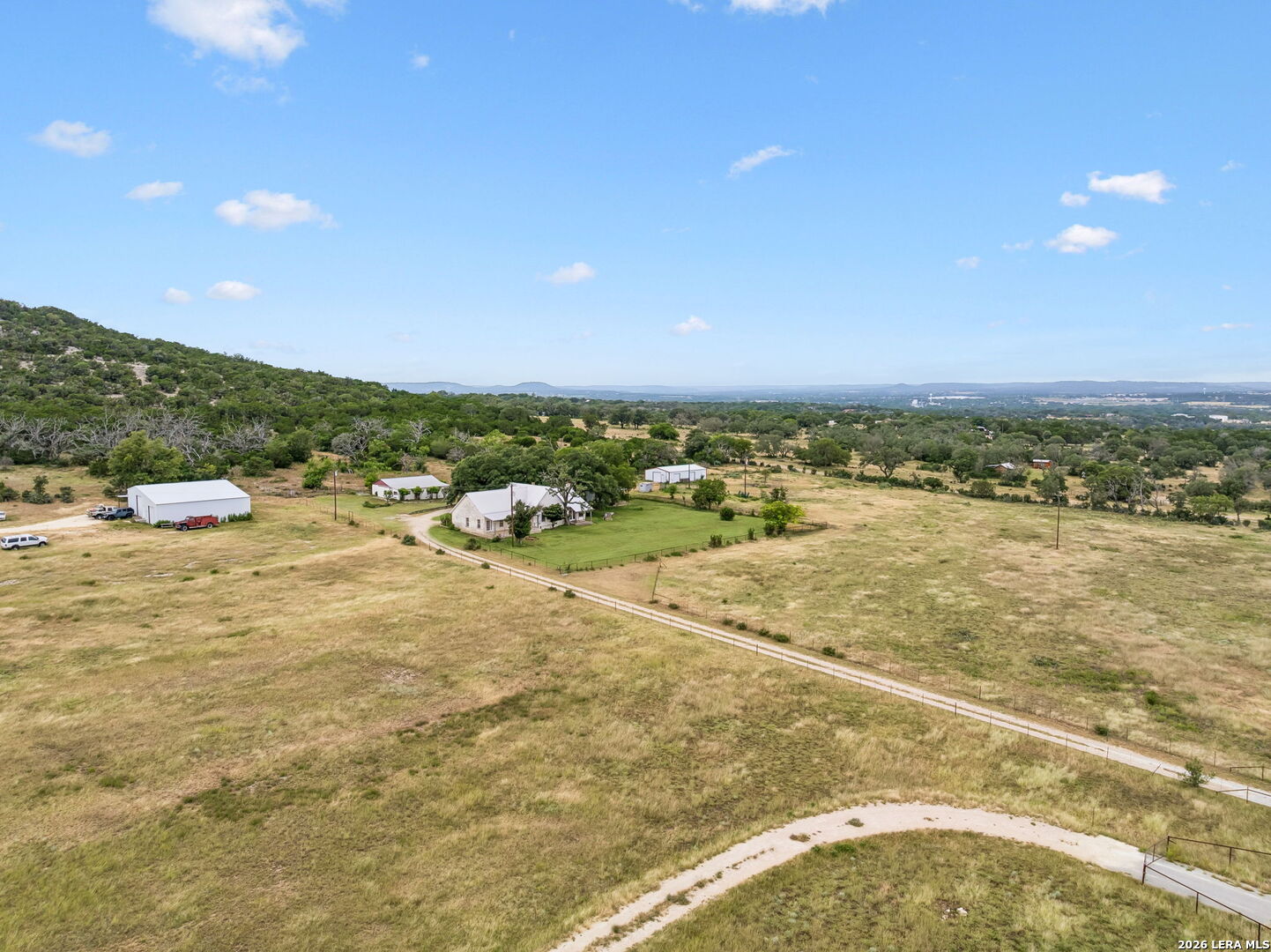 48 Holiday Road Comfort TX 78013