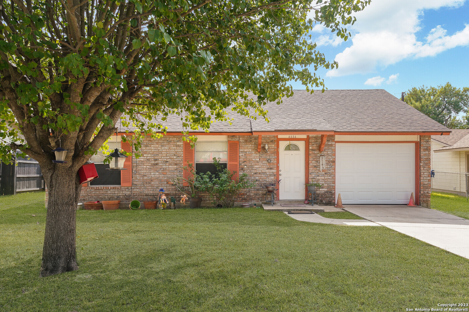 4254 Sun Gate Street San Antonio TX 78217