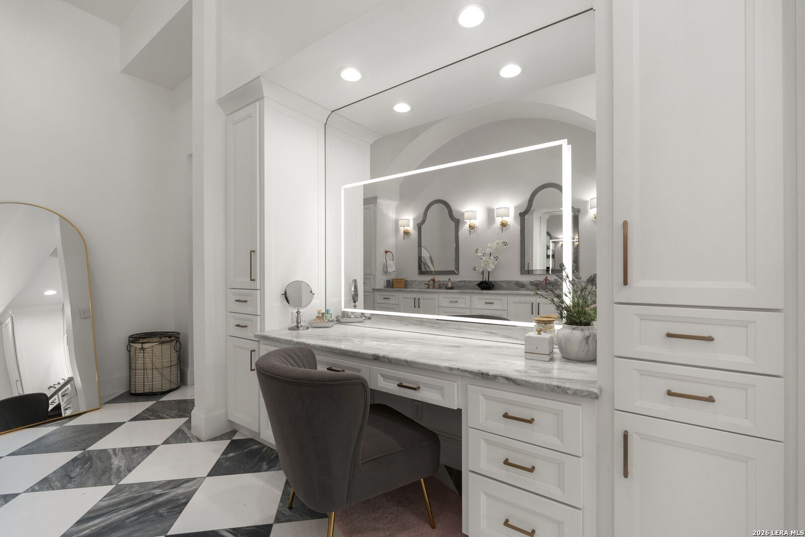 207 Wellesley Hill Shavano Park TX 78231