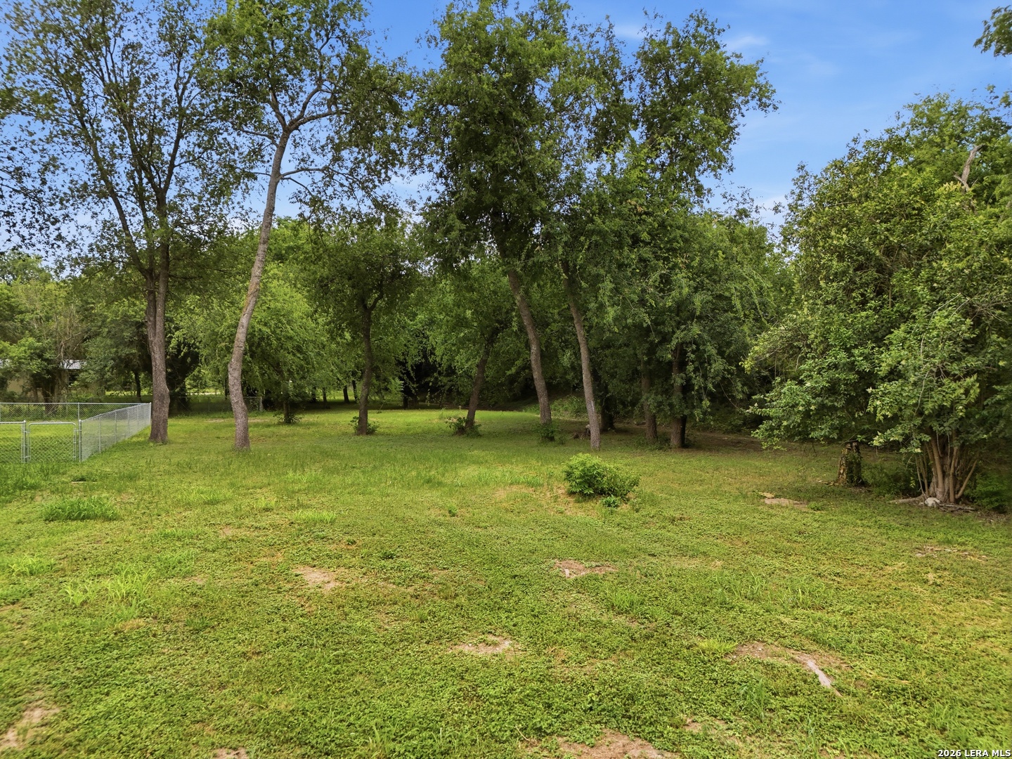407 E Daniel Street Uvalde TX 78801