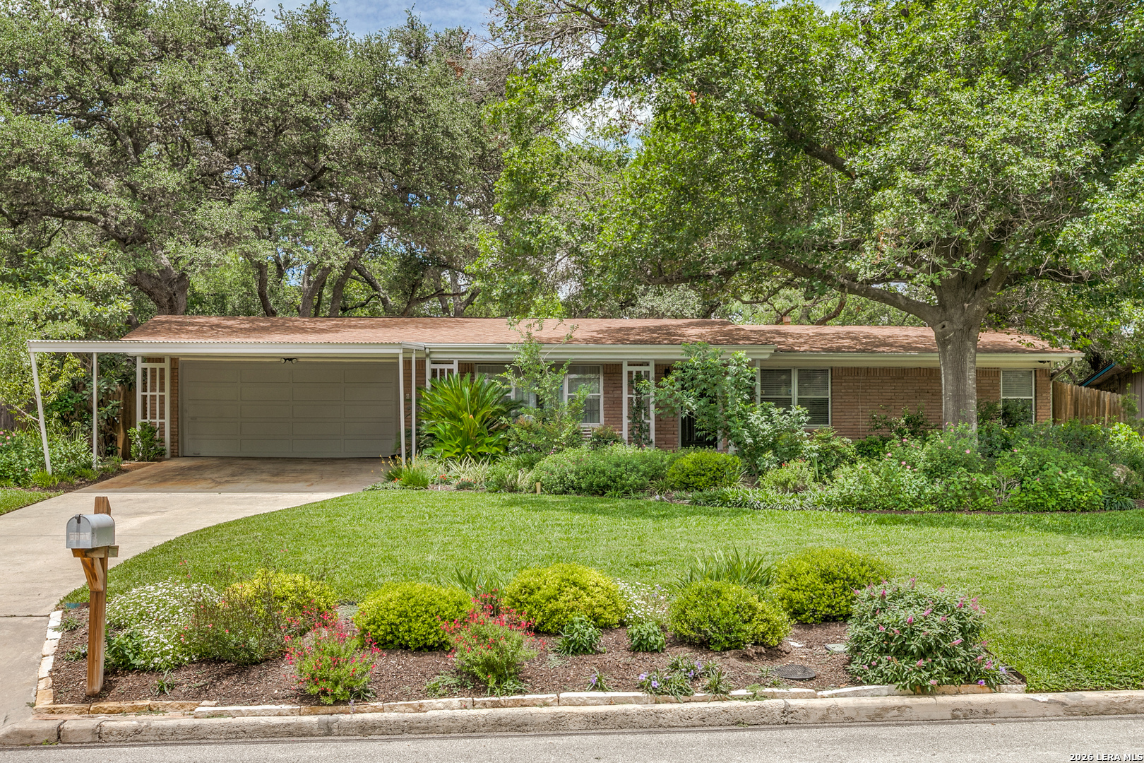 2811 Chisolm Trail San Antonio TX 78217