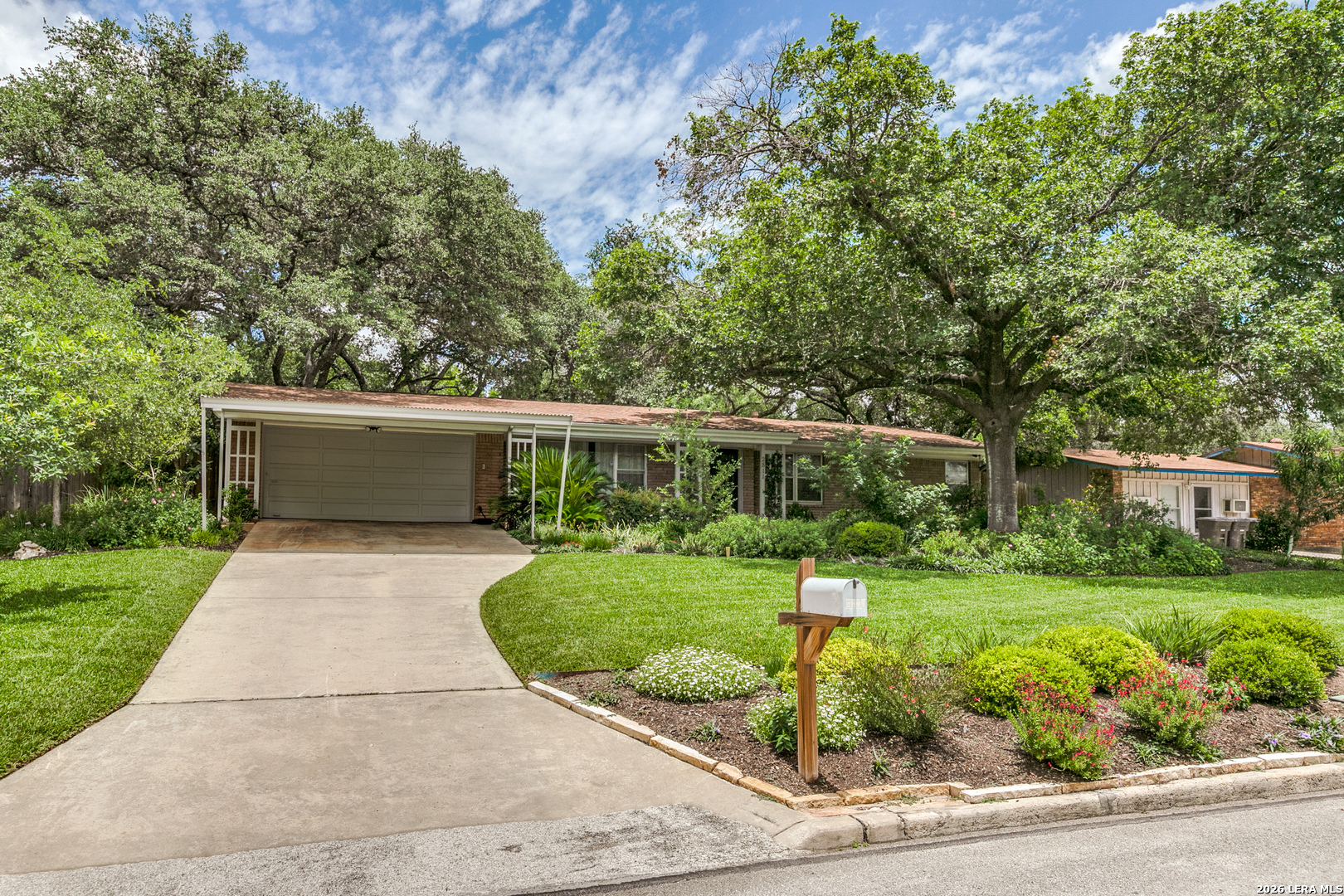 2811 Chisolm Trail San Antonio TX 78217