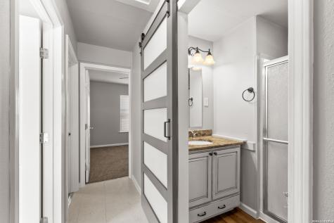 311 S San Joaquin San Antonio TX 78237