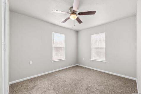 311 S San Joaquin San Antonio TX 78237