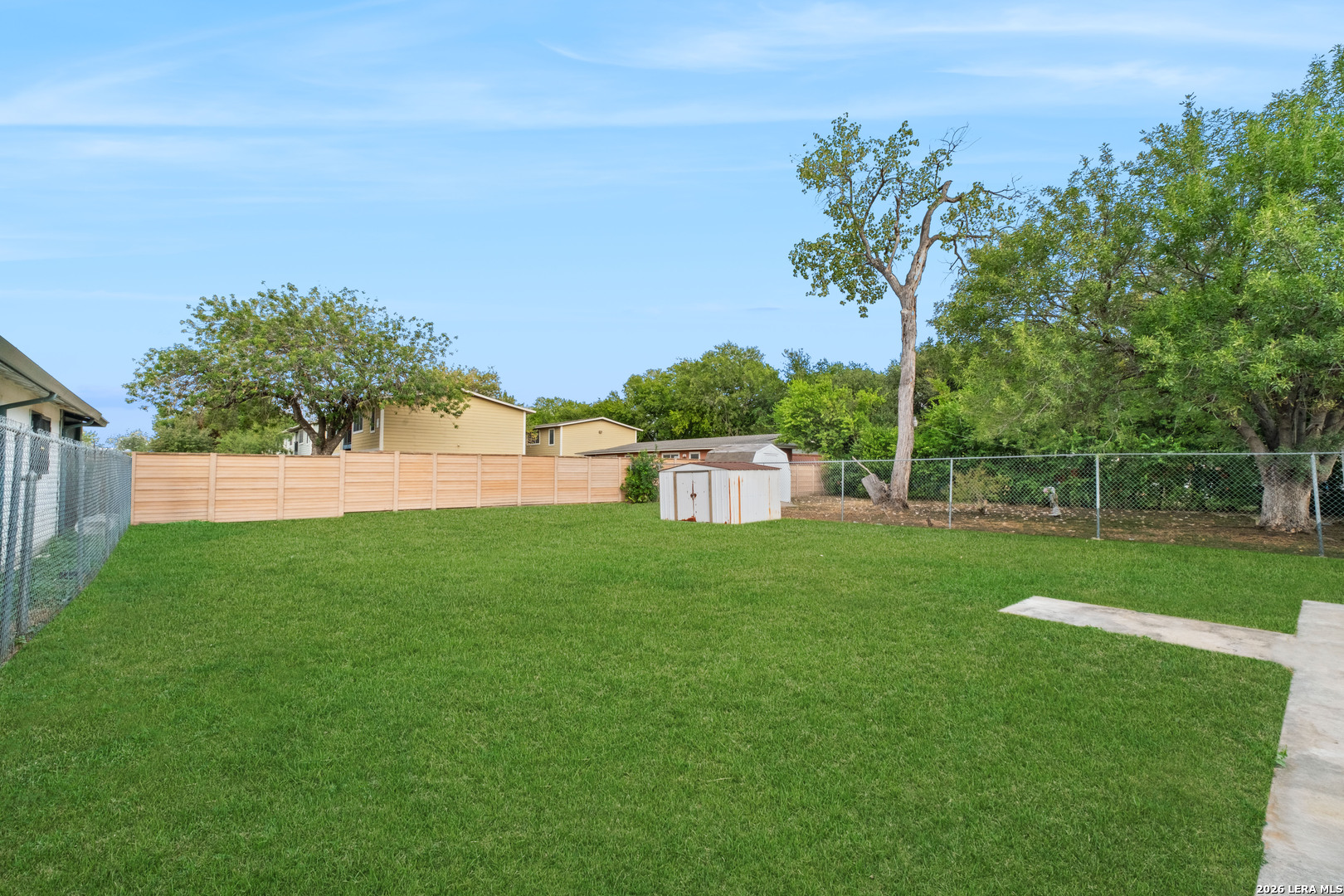 311 S San Joaquin San Antonio TX 78237