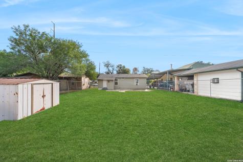 311 S San Joaquin San Antonio TX 78237
