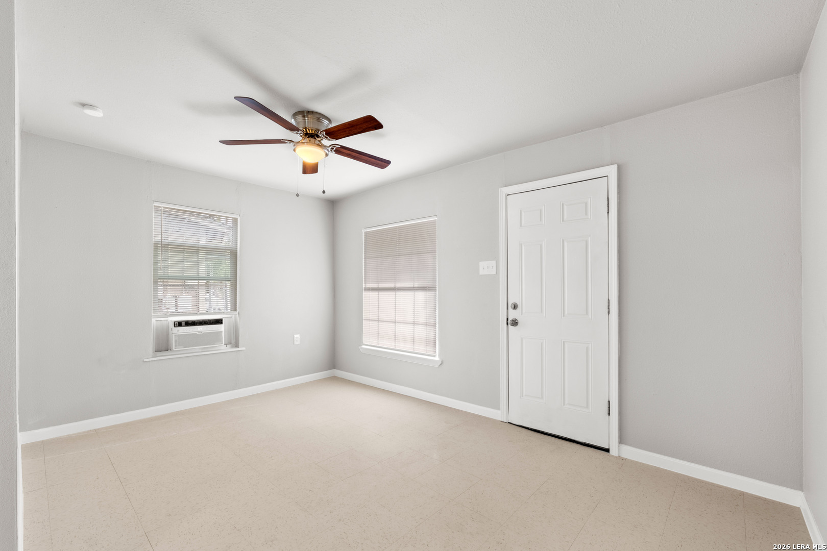 311 S San Joaquin San Antonio TX 78237