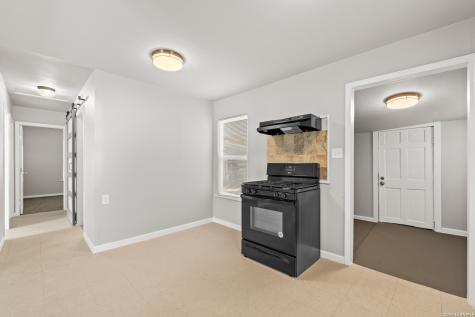 311 S San Joaquin San Antonio TX 78237