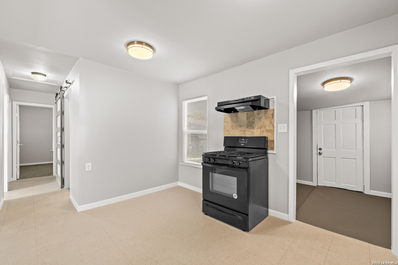 311 S San Joaquin San Antonio TX 78237