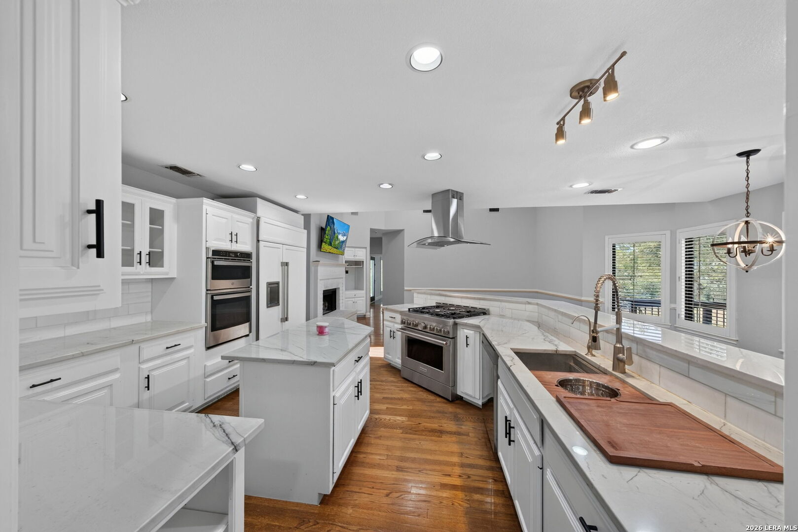 29440 Red Bud Hill Fair Oaks Ranch TX 78015