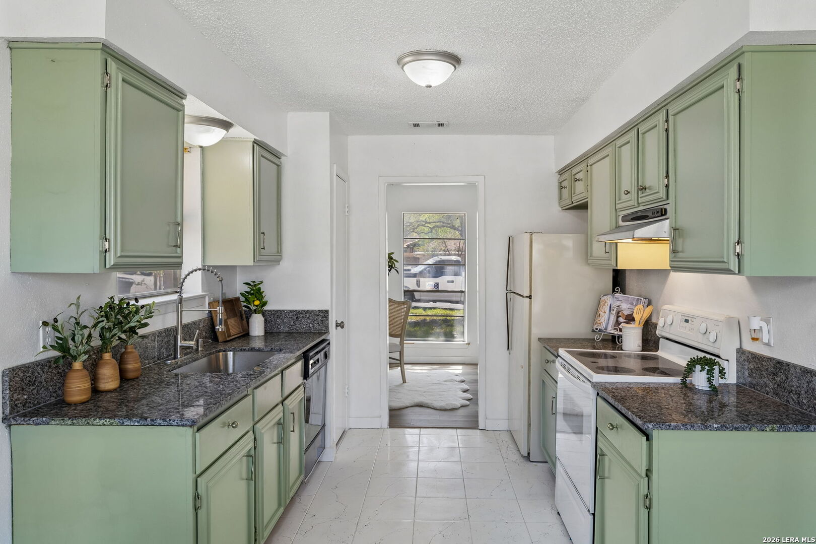 6411 Green Top San Antonio TX 78233