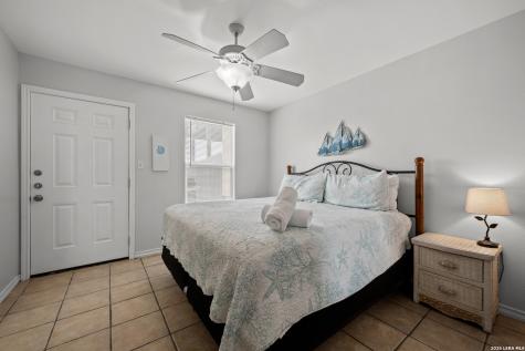 649 Anchor Port Aransas TX 78373