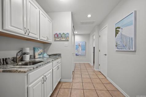649 Anchor Port Aransas TX 78373