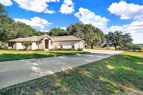 257 Bluffcreek Drive La Vernia TX 78121
