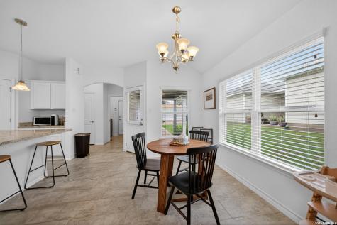 185 Lark Hill Road Floresville TX 78114