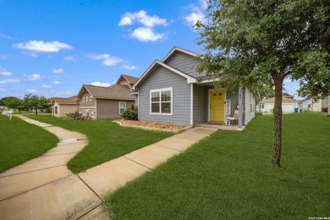 185 Lark Hill Road Floresville TX 78114