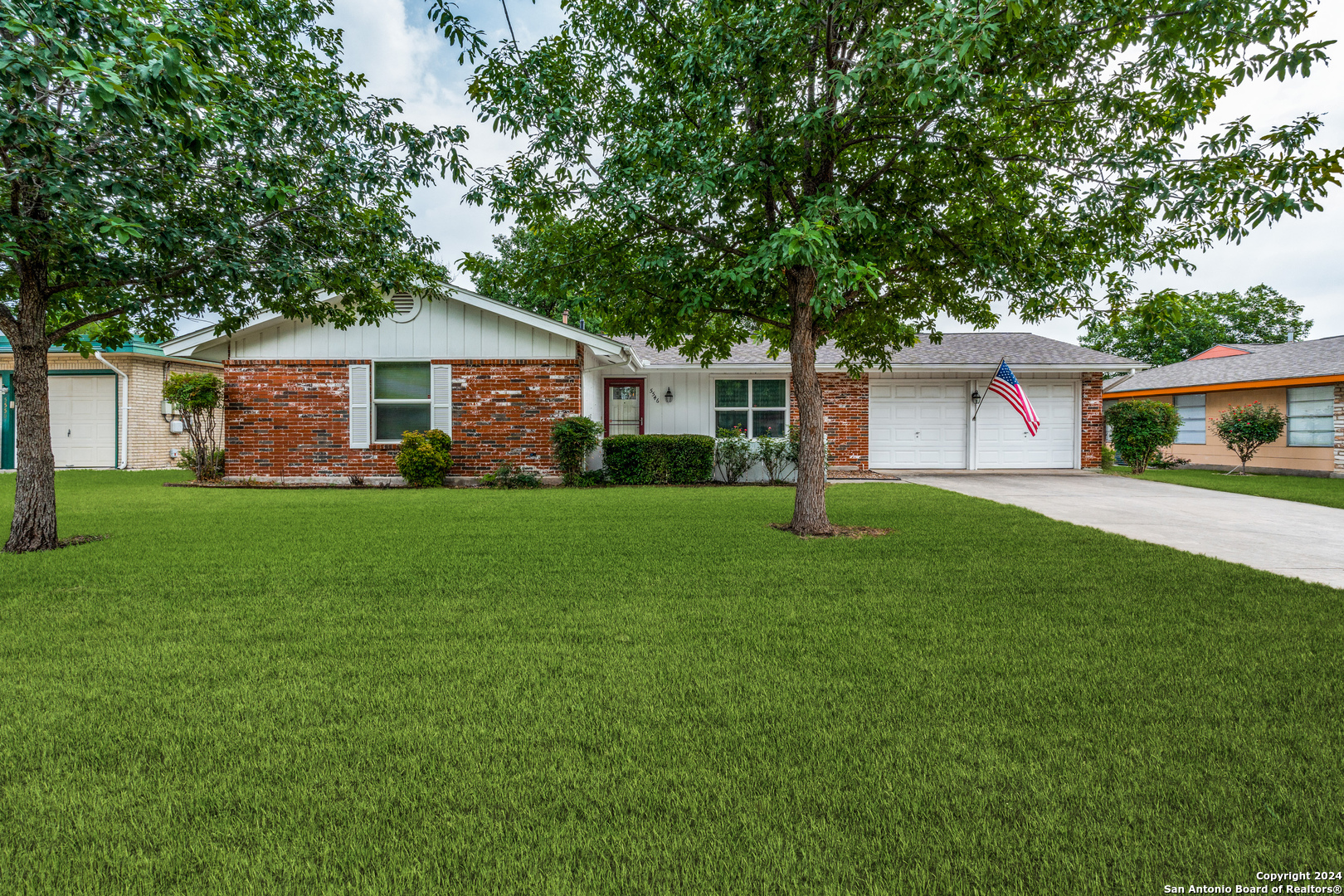 5546 Castle Knight San Antonio TX 78218