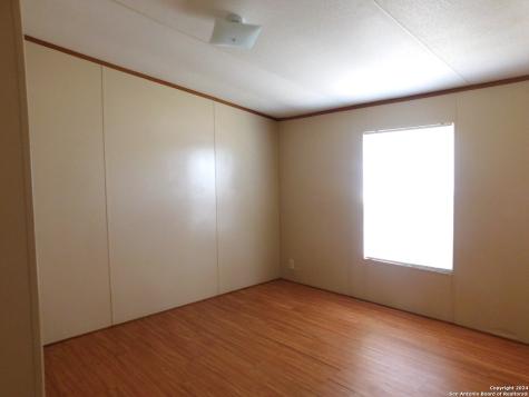 110 Crestfield Drive Pleasanton TX 78064