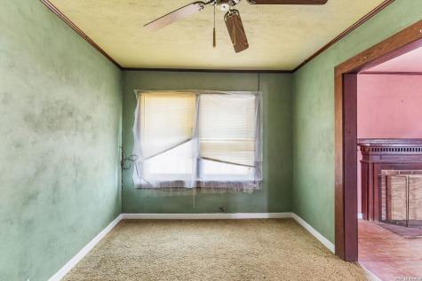149 S Woodlawn Street Pearsall TX 78061