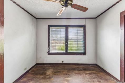 149 S Woodlawn Street Pearsall TX 78061